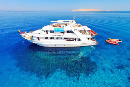 Dubai Discover Boat Try Scuba Diving Tour с бассейном, погружением с лодки, транспортом и обедом