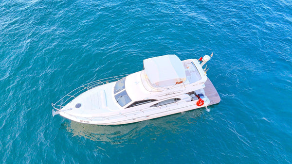 Dubai Private Luxury Yacht Rental AS50
