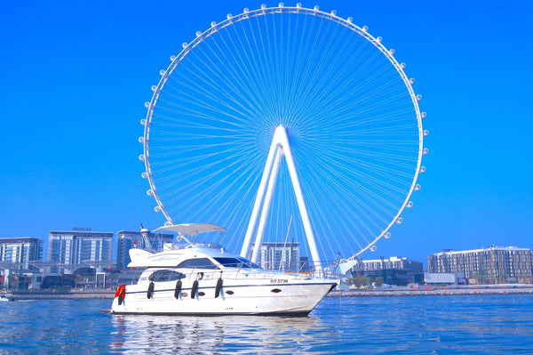 Luxury Yacht AS50 with Ain Dubai