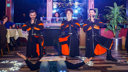 İstanbul Boğazı Akşam Yemeği Turu, Türk Gecesi Gösterisi