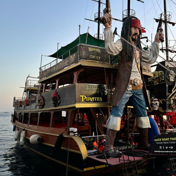 Bodrum Pirate Boat Tour with Open Lunch Buffet