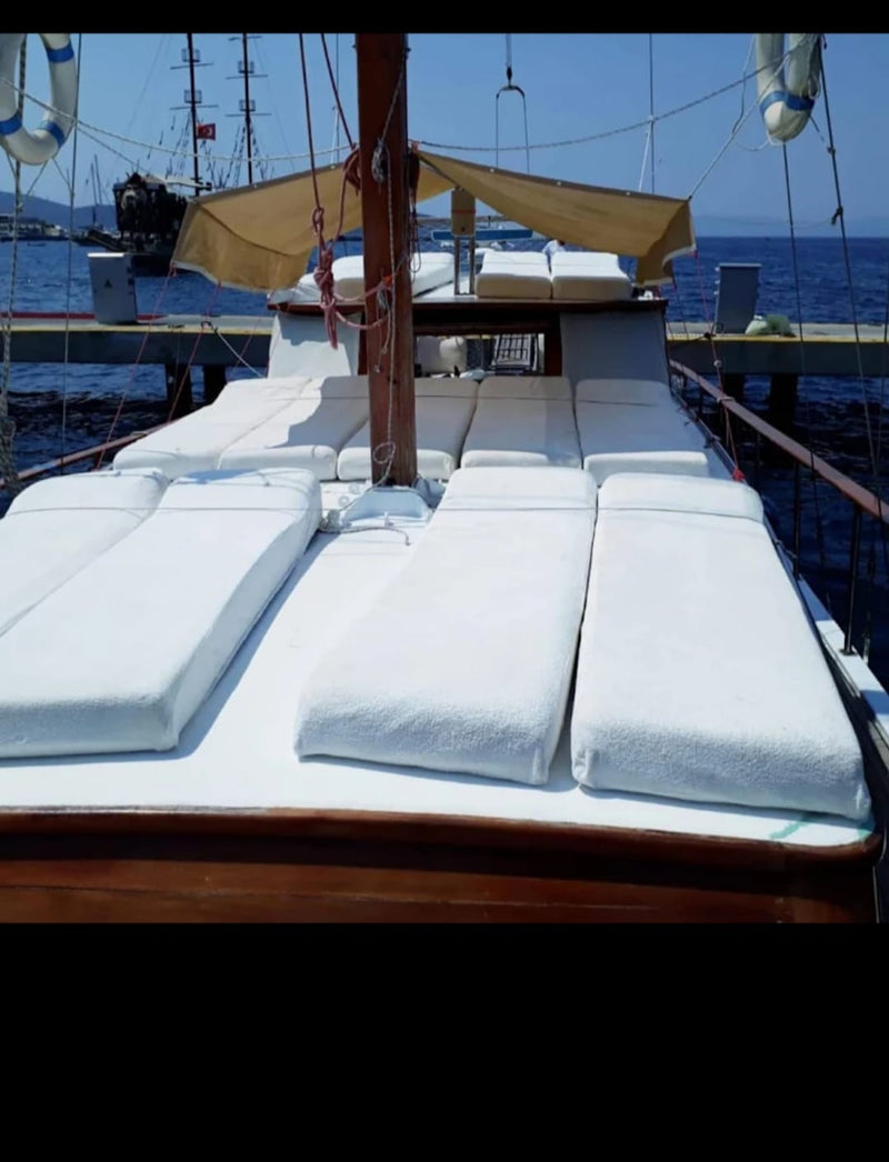 Gonster Pirate Boat Tour