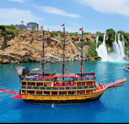 Antalya Dinlendirici Tekne Turu Deneyimi Paylaşımlı Eğlence 