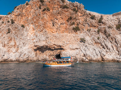 Alanya Relaxing Boat Tour, BBQ Lunch, Unlimited Soft Drinks & Transfer