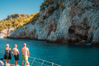 Alanya Relaxing Boat Tour, BBQ Lunch, Unlimited Soft Drinks & Transfer