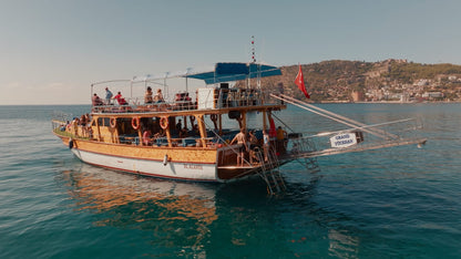Alanya Relaxing Boat Tour, BBQ Lunch, Unlimited Soft Drinks & Transfer