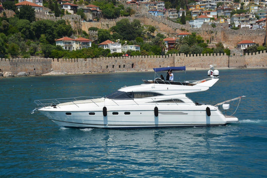 Alanya Private 4 Hours Yacht Tour with Lunch, Soft Drinks & Transfers