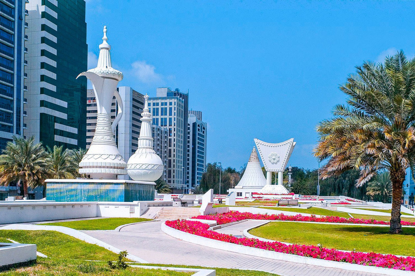 Abu Dhabi City Tour With Ferrari World Admission Ticket from Dubai with Shared Transfers - Tripventura