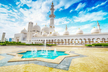 Экскурсия по Абу-Даби на целый день с посещением большой мечети шейха Зайда, парка Феррари Уорлд, острова Яс, набережной и волноломов, дворца Эмирейтс из Абу-Даби