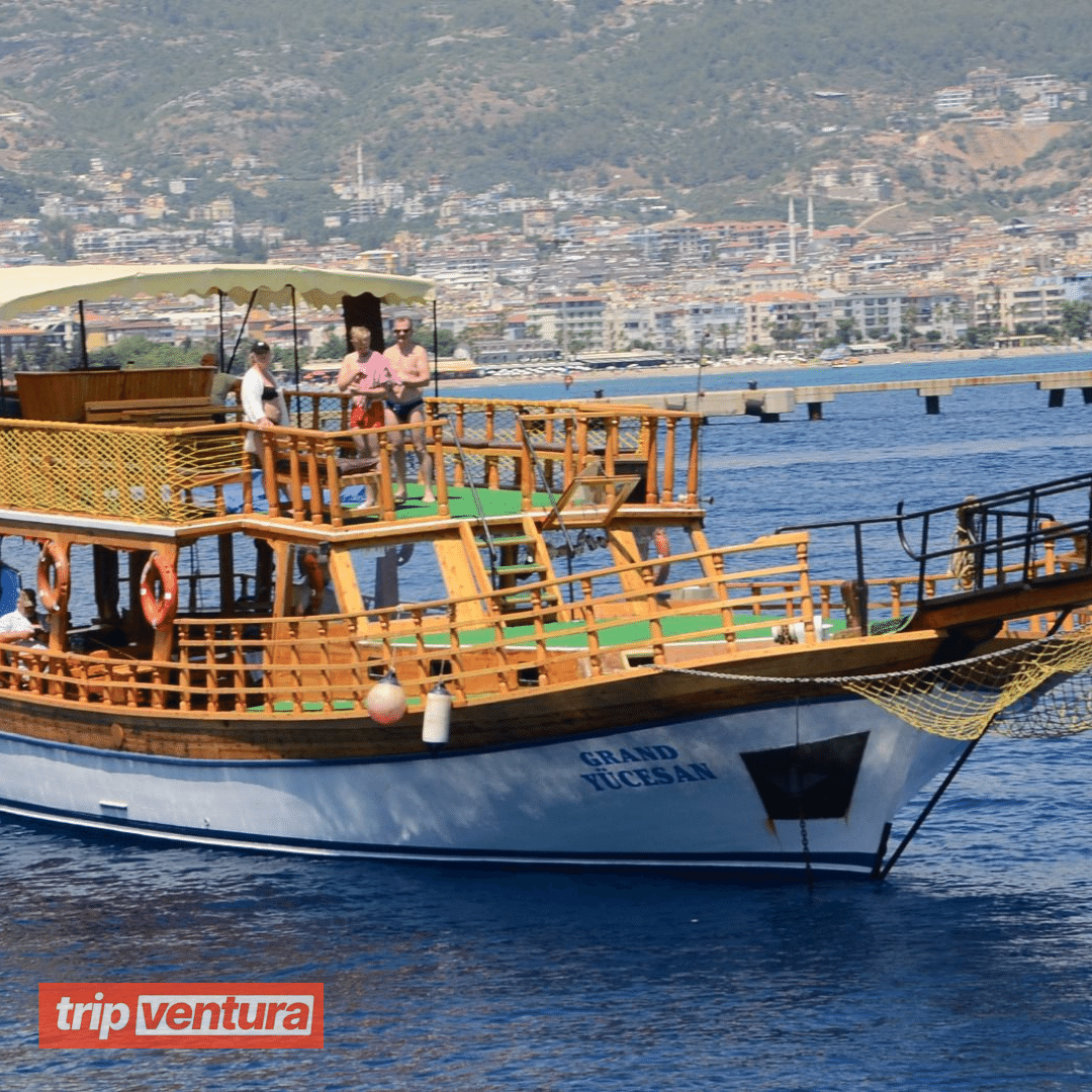 Alanya Relaxing Boat Tour with Lunch, Soft Drinks & Roundtrip transfer - Tripventura