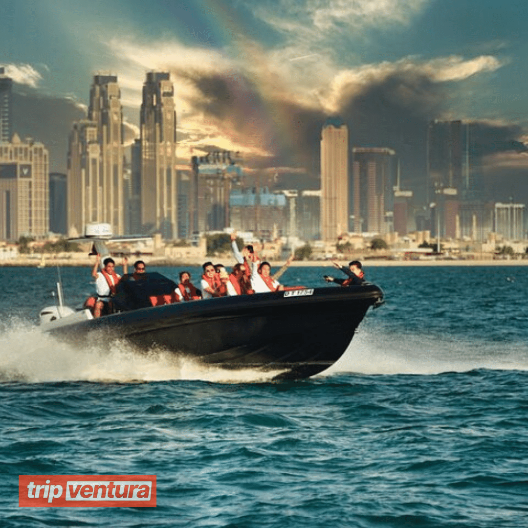 Dubai 1- Hour Black Boat Tour - Tripventura
