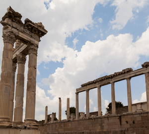 Kusadasi Daily Pergamon and Asklepion Tour - Tripventura
