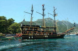 Excursion en bateau pirate à Antalya - Tripventura
