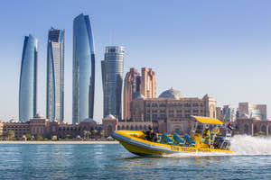 Yellow Boats Corniche, Abu Dhabi