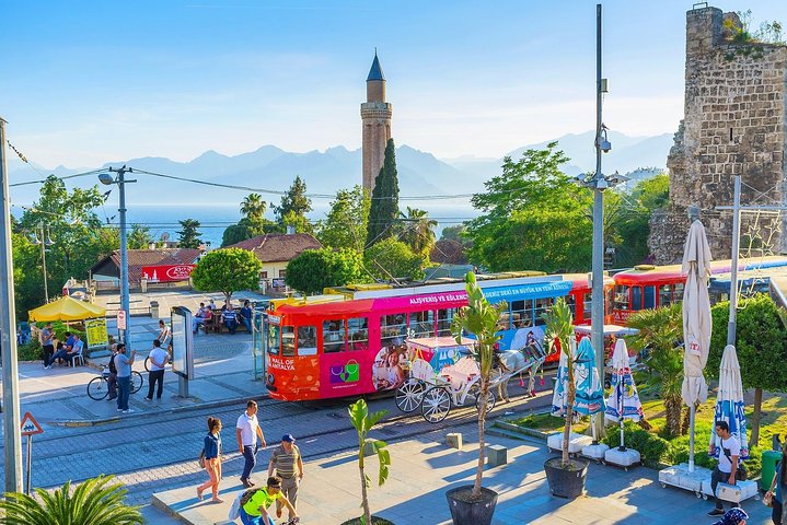 Antalya byrundtur med besøg på vandfald, bådtur, grillfrokost og transport