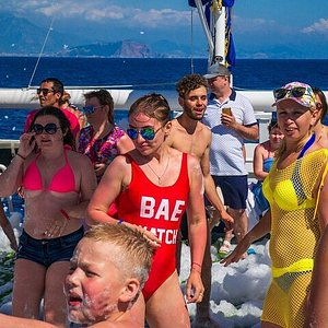 Side Pirate Boat Tour with Lunch, Soft Drinks & Transfer