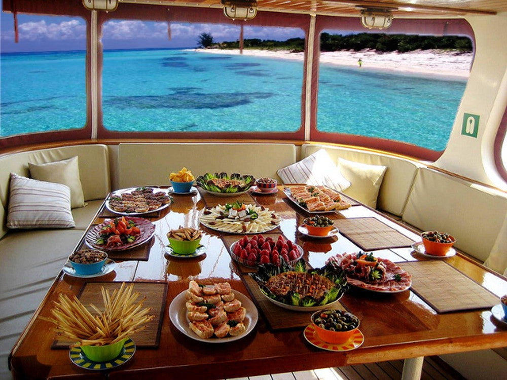 Dubai Sky Walker Sharing Yacht Tour with BBQ Dinner