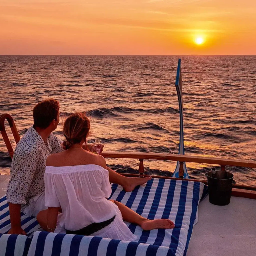 Alanya Sunset City Tour with Cable Car & Roundtrip Transfer by 4x4 Jeep