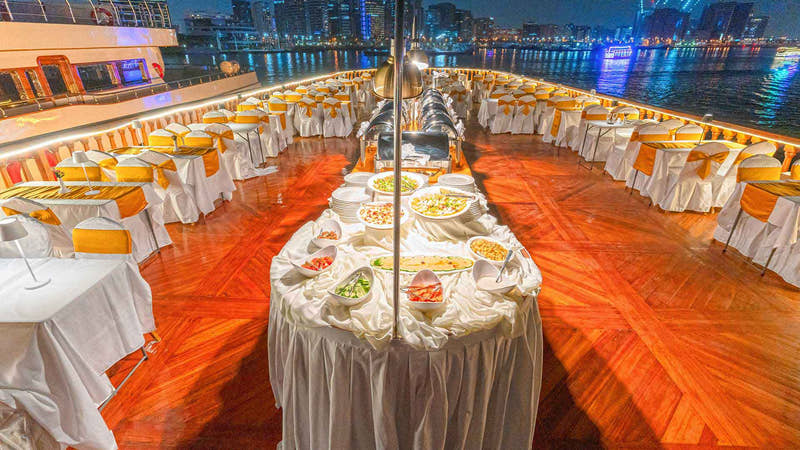 Dhow-Dinner am Creek