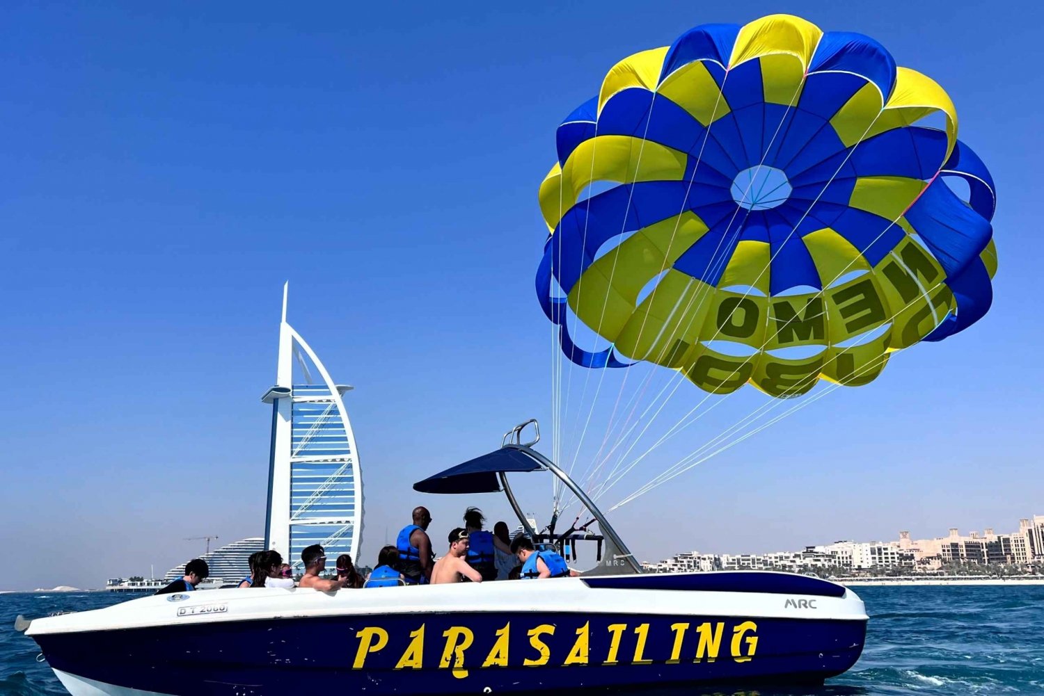 dubai burj al arab view parasailing