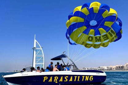 dubai burj al arab view parasailing