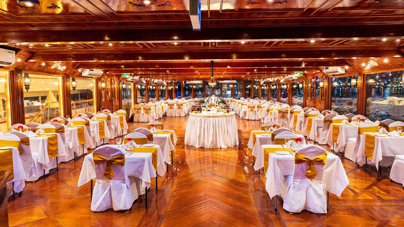 Dhow Cruise Buffet, Dubai 