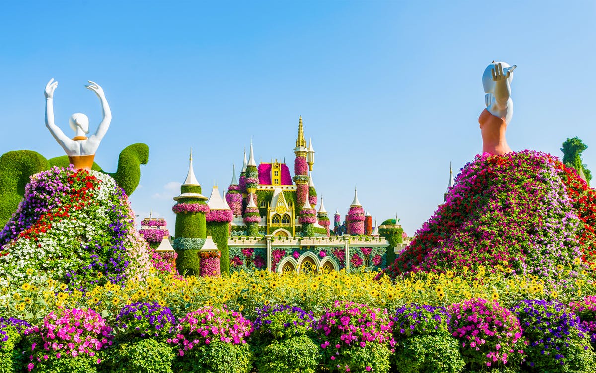 Dubai Combo: Global Village with Miracle Garden Tickets - Tripventura