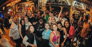 Стамбульский паб для вечеринок на автобусе для вечеринок в Султанахмете и Таксиме