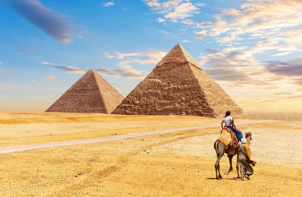 Cairo Day Tour To Giza Pyramids with Camel Ride and Egyptian Museum