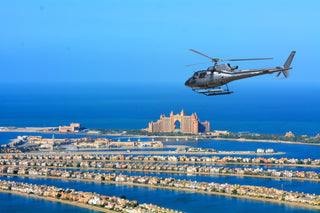 Dubai Palm Jumeirah üzerinde helikopter turu