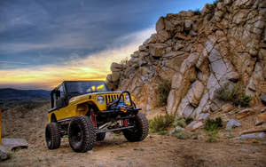 Alanya Sunset City Tour with Cable Car & Roundtrip Transfer by 4x4 Jeep