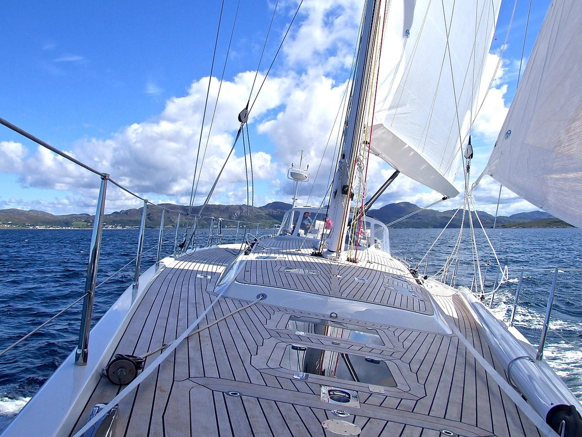 Intimate Small-Group Yacht Cruises
