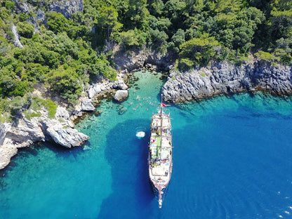 Кушадасы: расслабляющая прогулка на лодке 