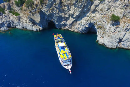 Кушадасы: расслабляющая прогулка на лодке 