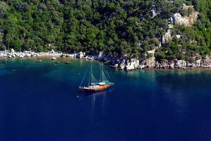 Кушадасы: расслабляющая прогулка на лодке 