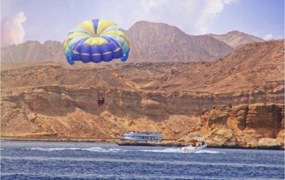 Hurghada Parasailing with Boat Ride