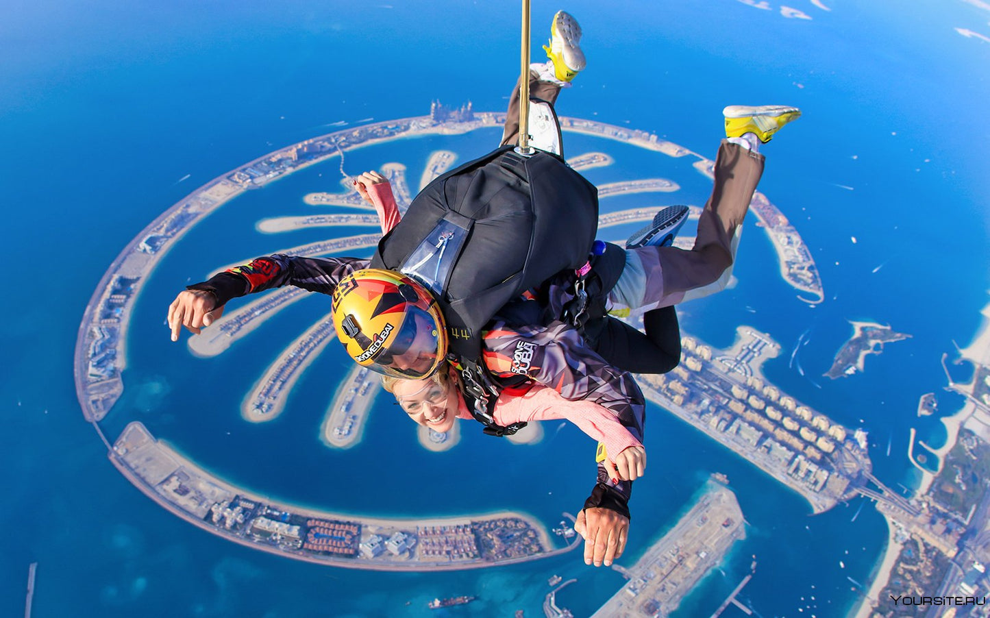 Dubai Tandem Skydiving - Tripventura